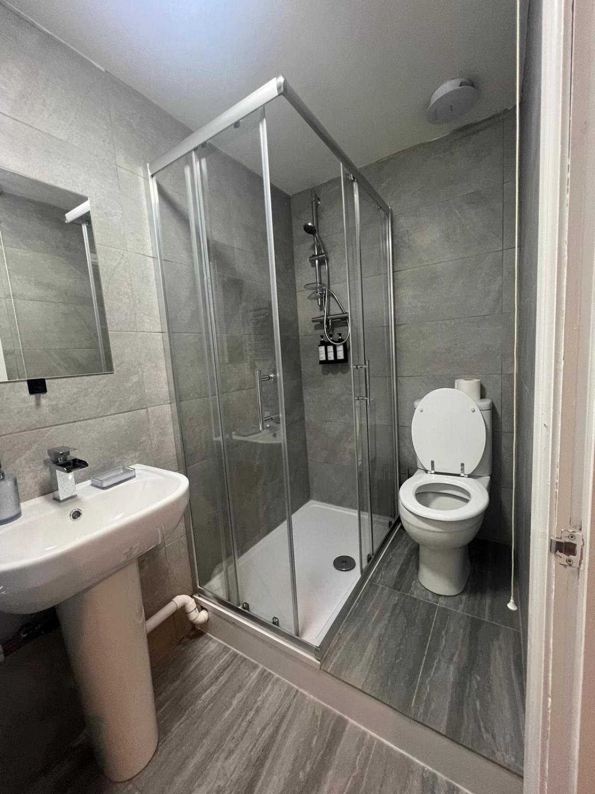 Luxury In Luxury Out Apartment Nottingham Bagian luar foto